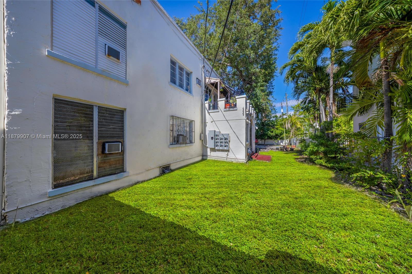 See details / sq. ft. $ 2025-09-16 0 Photo