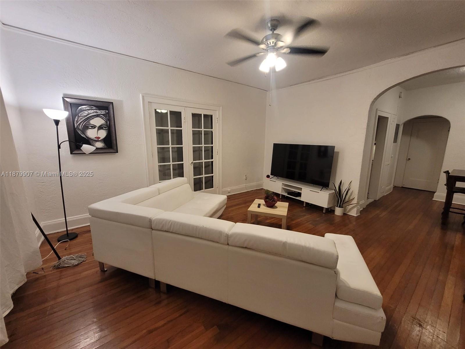See details / sq. ft. $ 2025-09-16 0 Photo