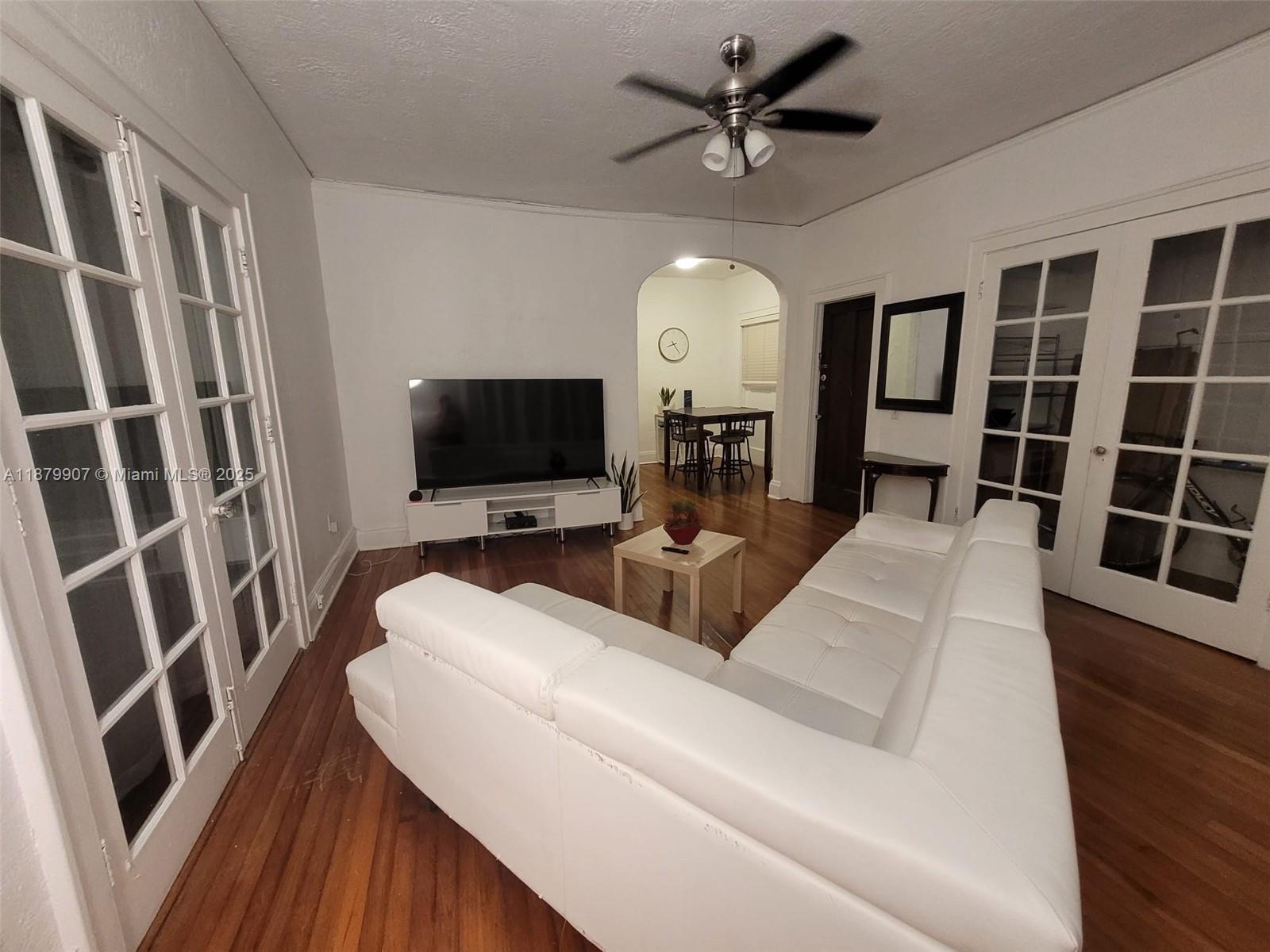 See details / sq. ft. $ 2025-09-16 0 Photo