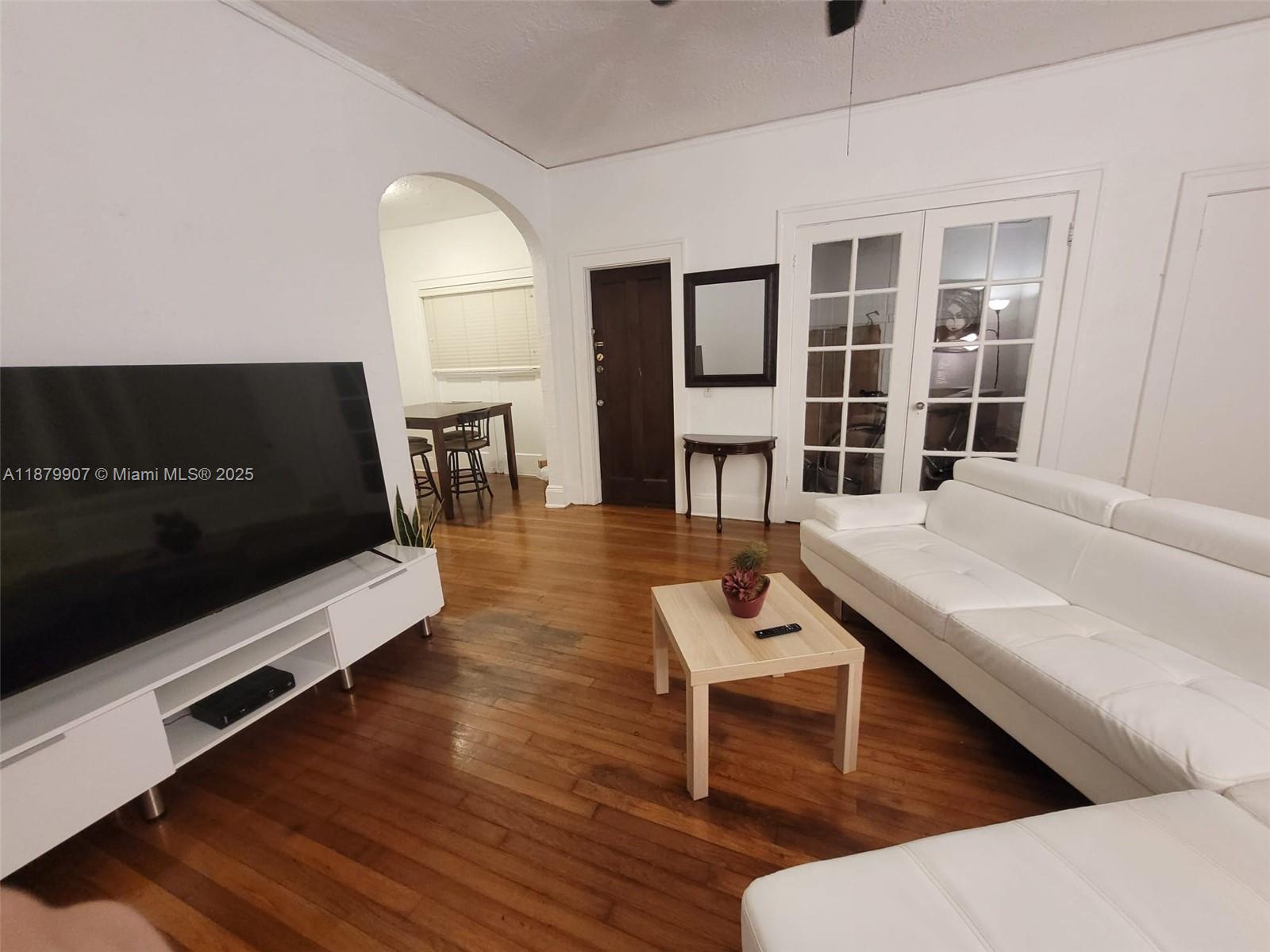 See details / sq. ft. $ 2025-09-16 0 Photo