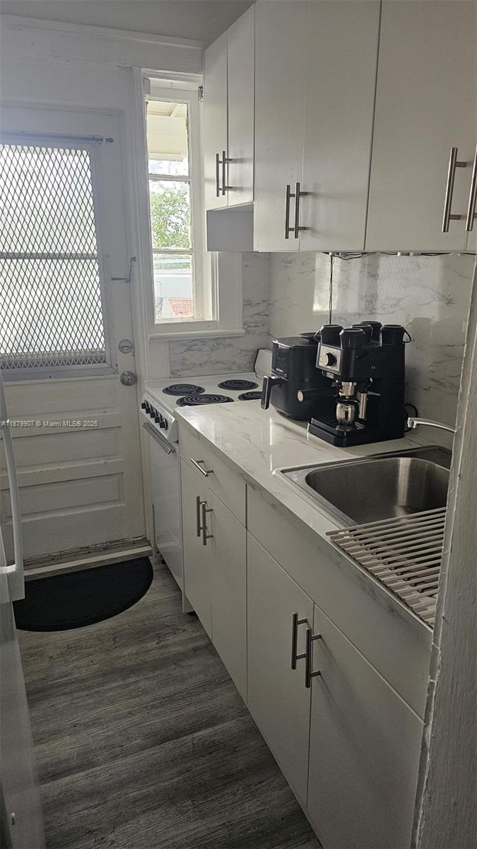 See details / sq. ft. $ 2025-09-16 0 Photo
