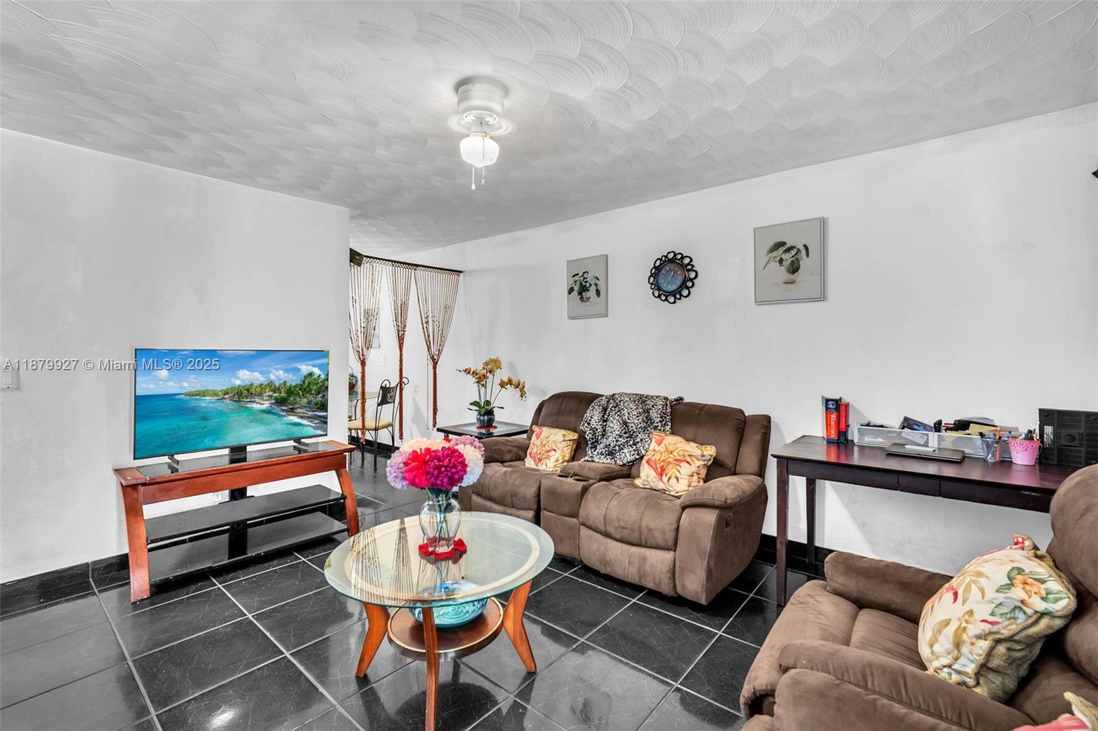  /  1727 sq. ft. $ 2025-09-16 0 Photo