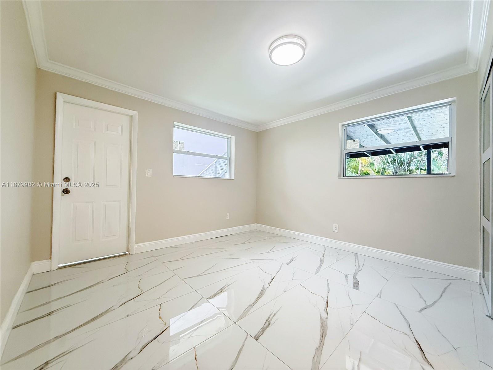   /  2212 sq. ft. $ 2025-09-17 0 Photo