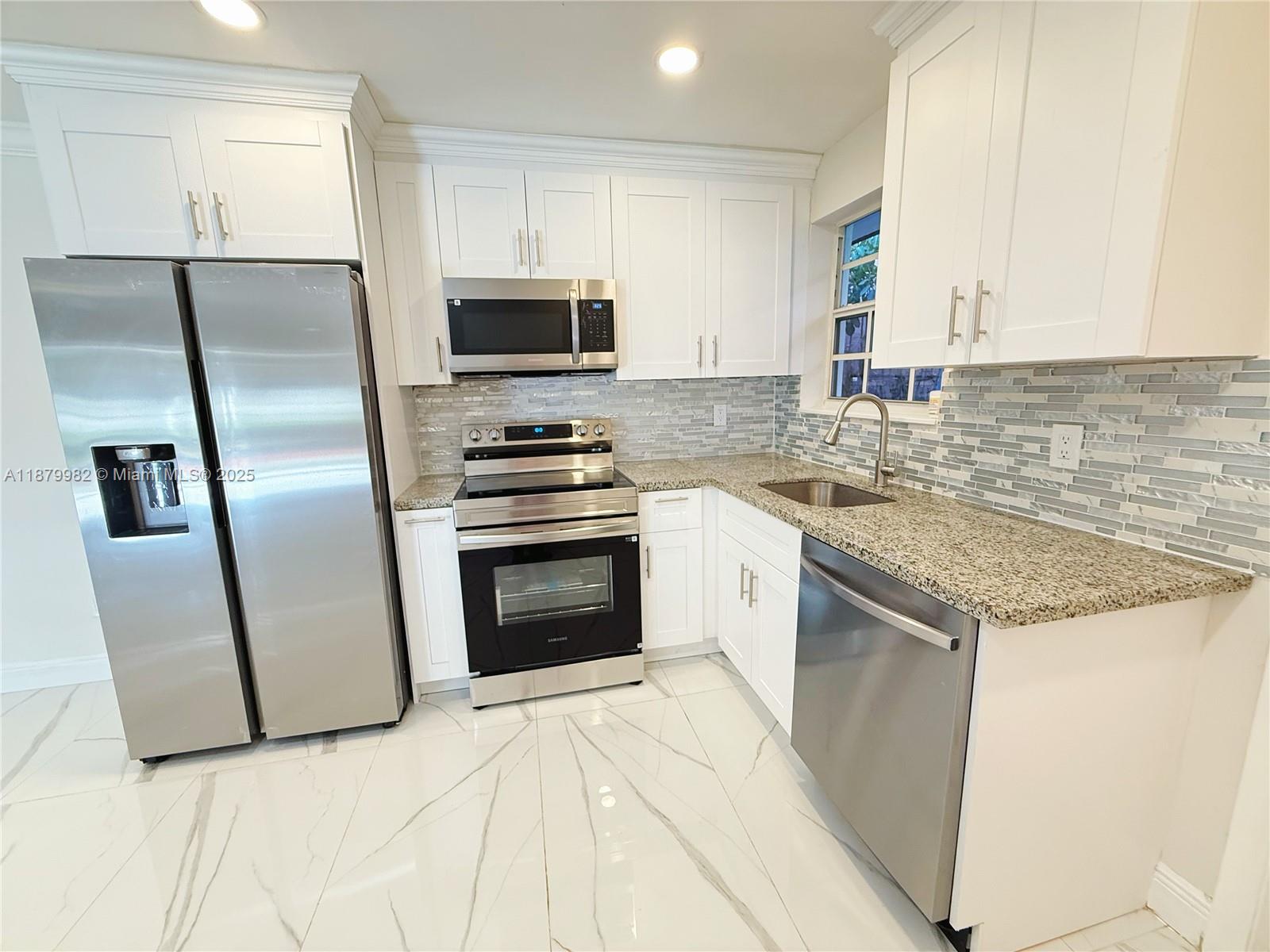   /  2212 sq. ft. $ 2025-09-17 0 Photo