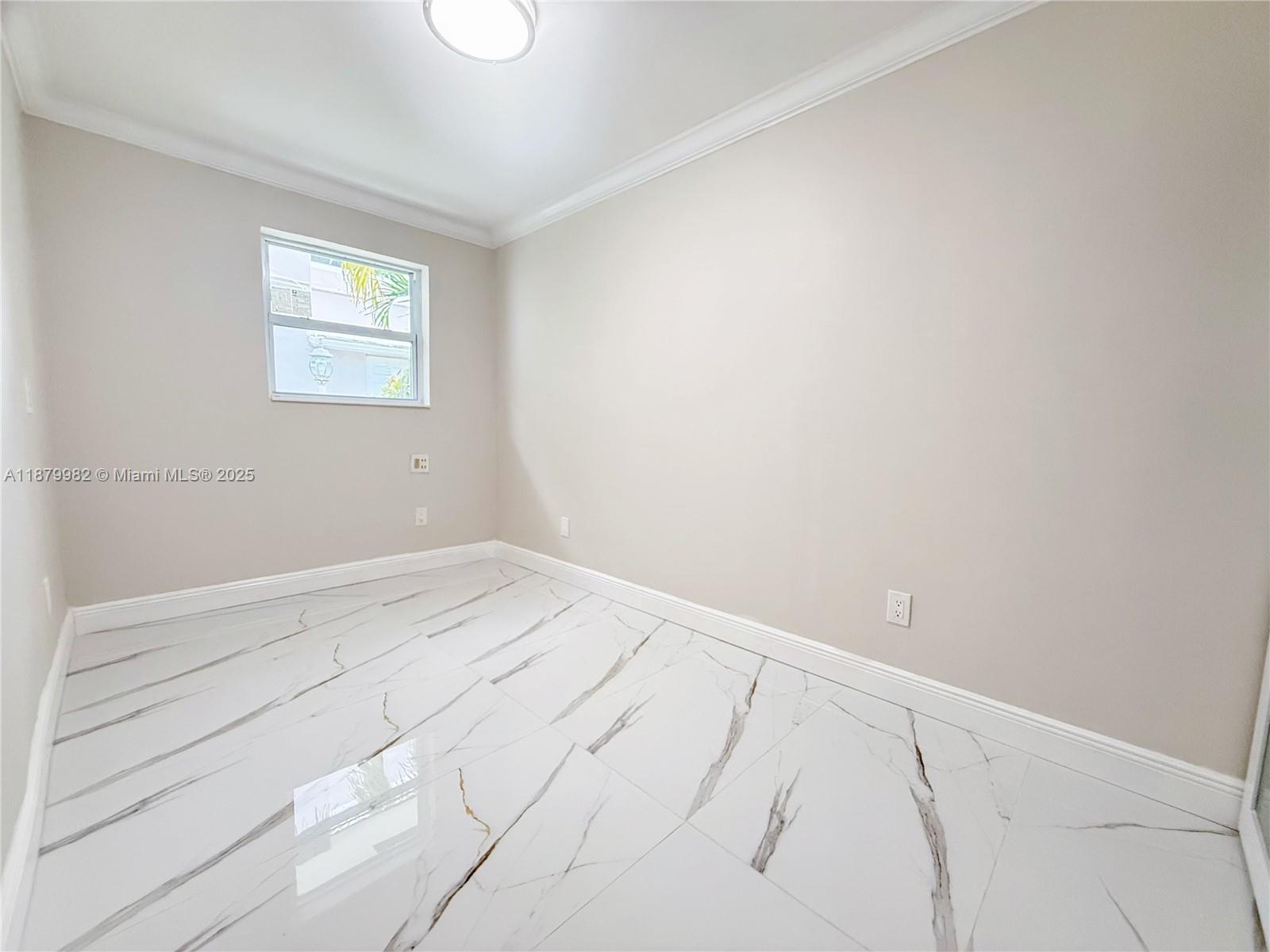   /  2212 sq. ft. $ 2025-09-17 0 Photo