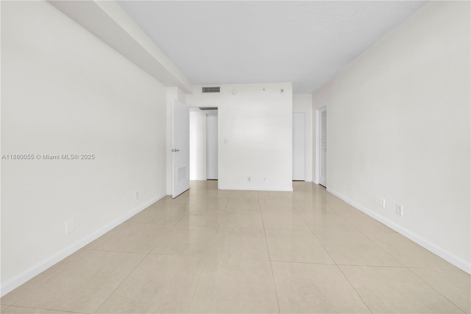 Photo of 3000 Ocean Dr  #1208, Hollywood, Florida, 33019 - 