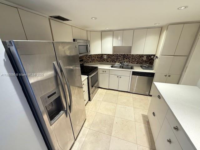 Ver detalles 1821 2 / 2 1350 sq. ft. $ 2025-09-19 0 foto
