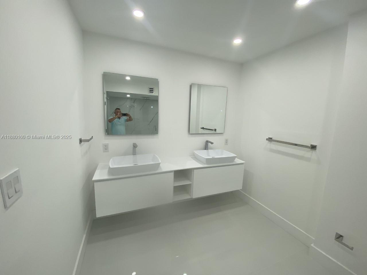 Photo of 19390 Collins Ave  #527, Sunny Isles Beach, Florida, 33160 - 