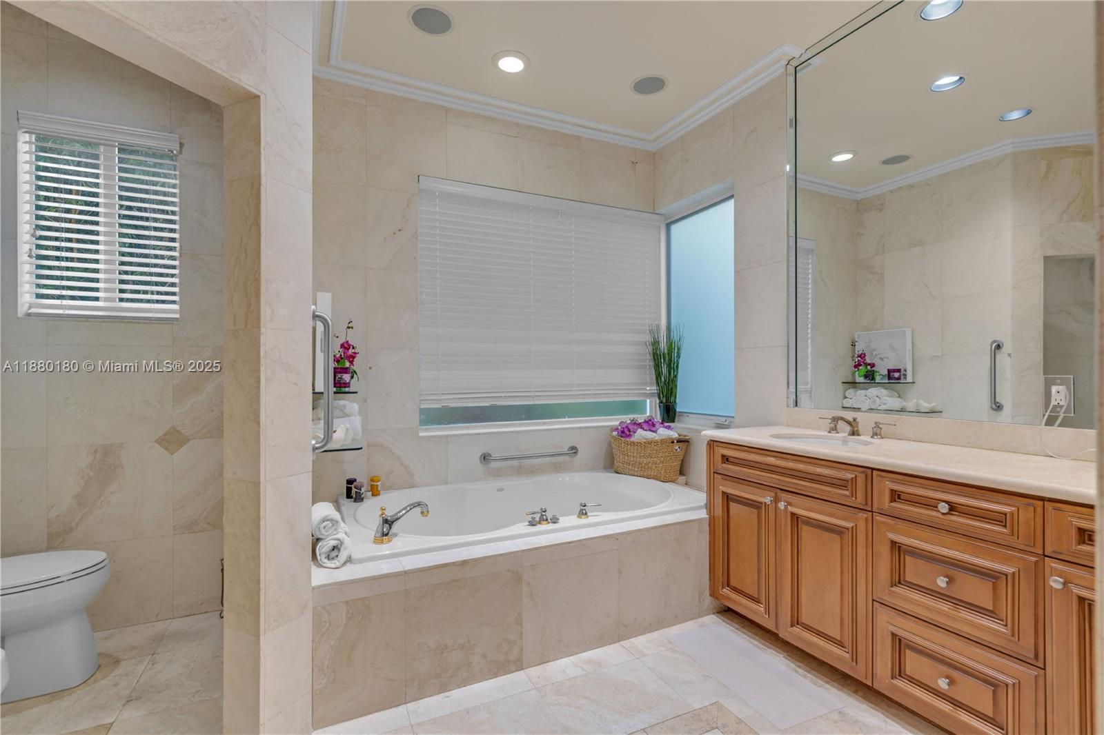 Photo of 3942 194th Ln  (3942), Sunny Isles Beach, Florida, 33160 - 