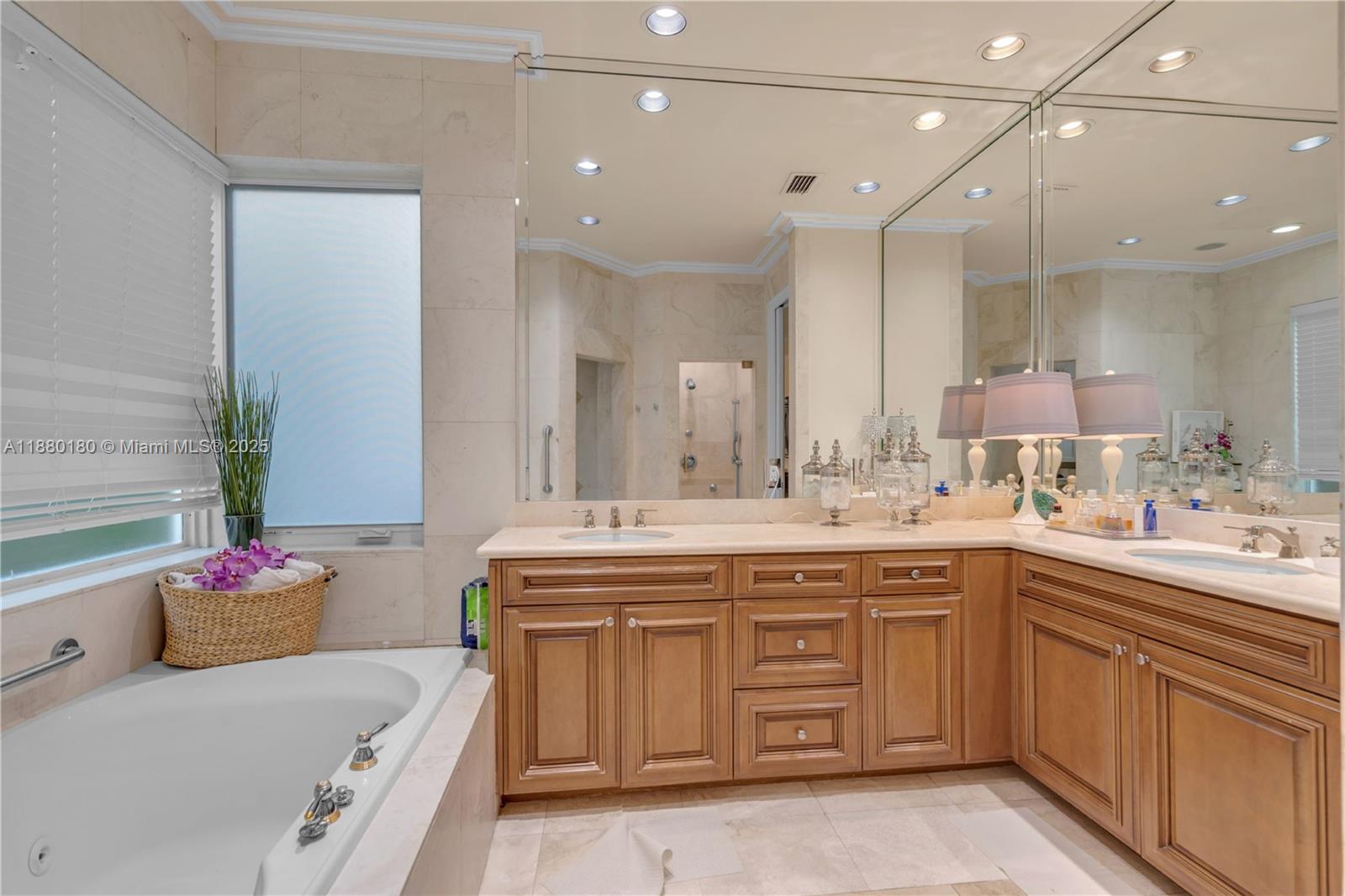 Photo of 3942 194th Ln  (3942), Sunny Isles Beach, Florida, 33160 - 