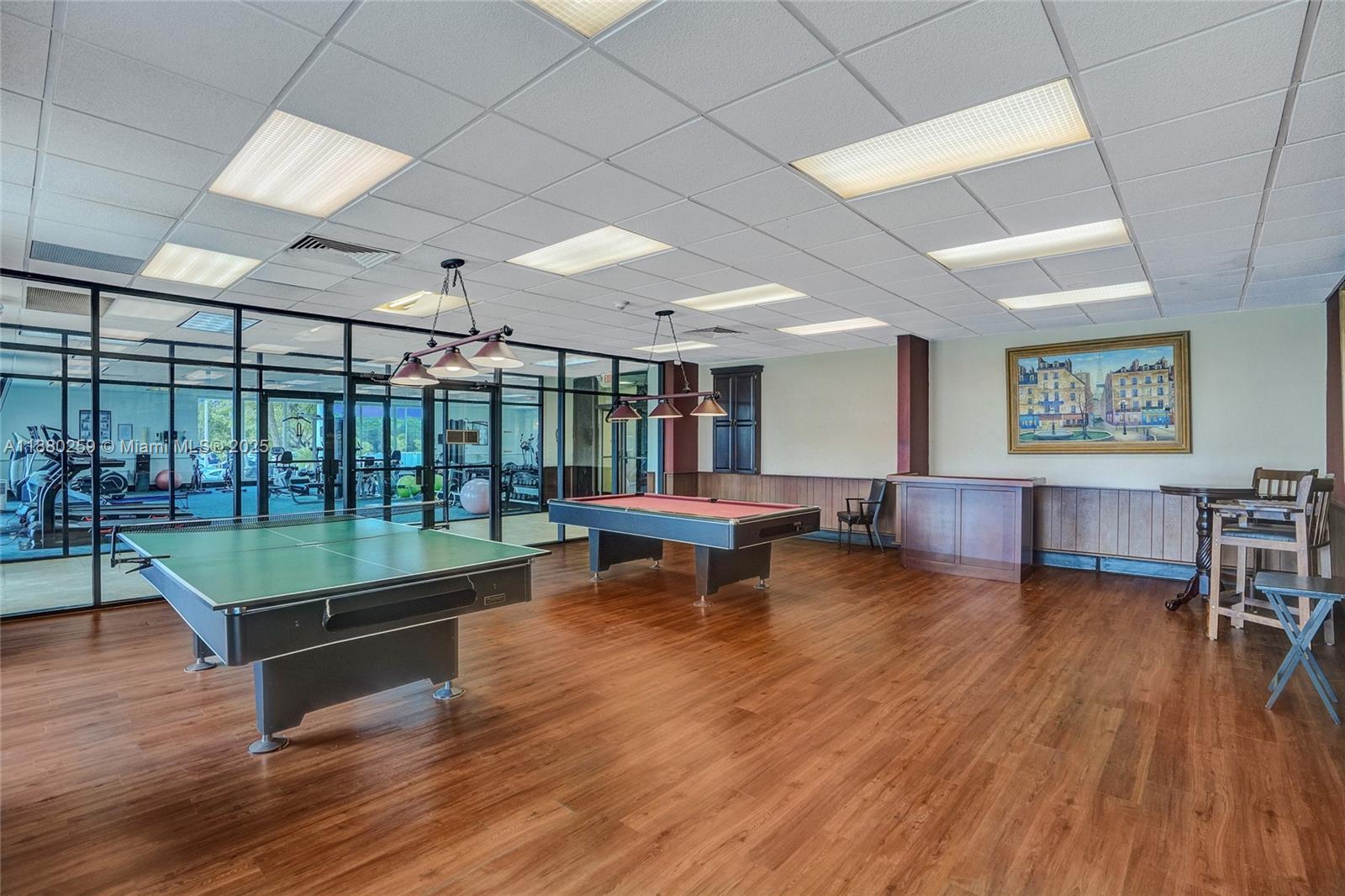 1727 1 / 2 762 sq. ft. $ 2025-09-17 0 foto