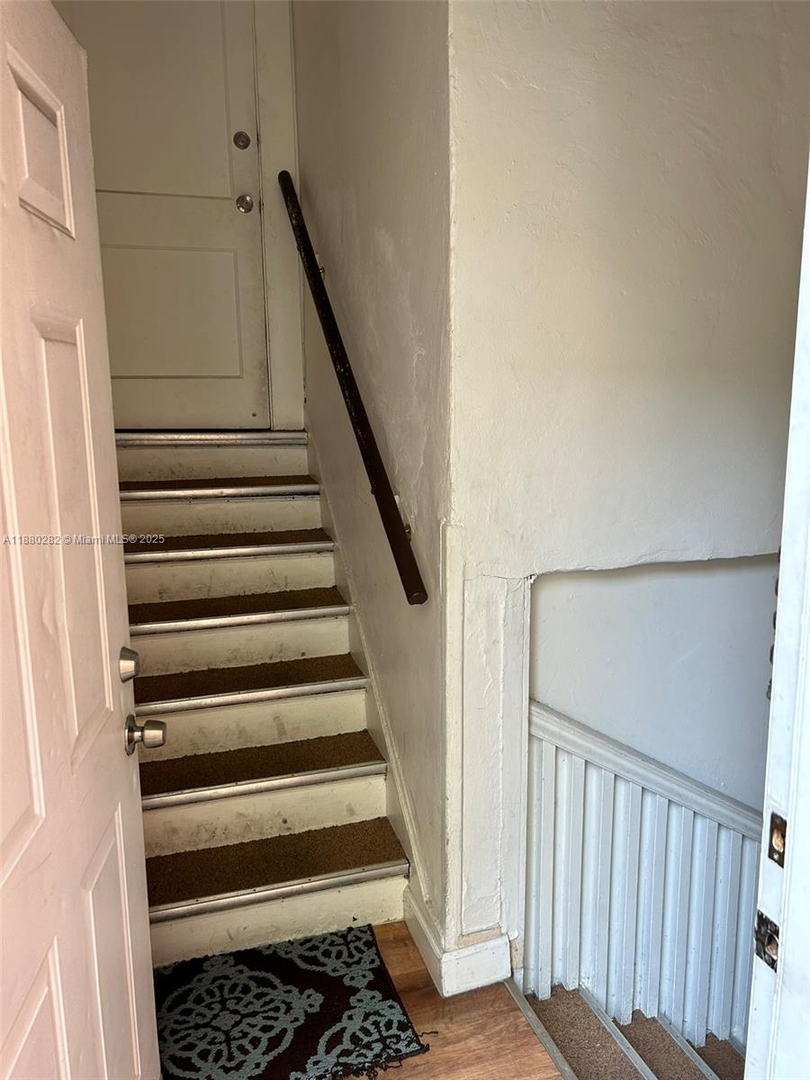   /   sq. ft. $ 2025-09-17 0 Photo