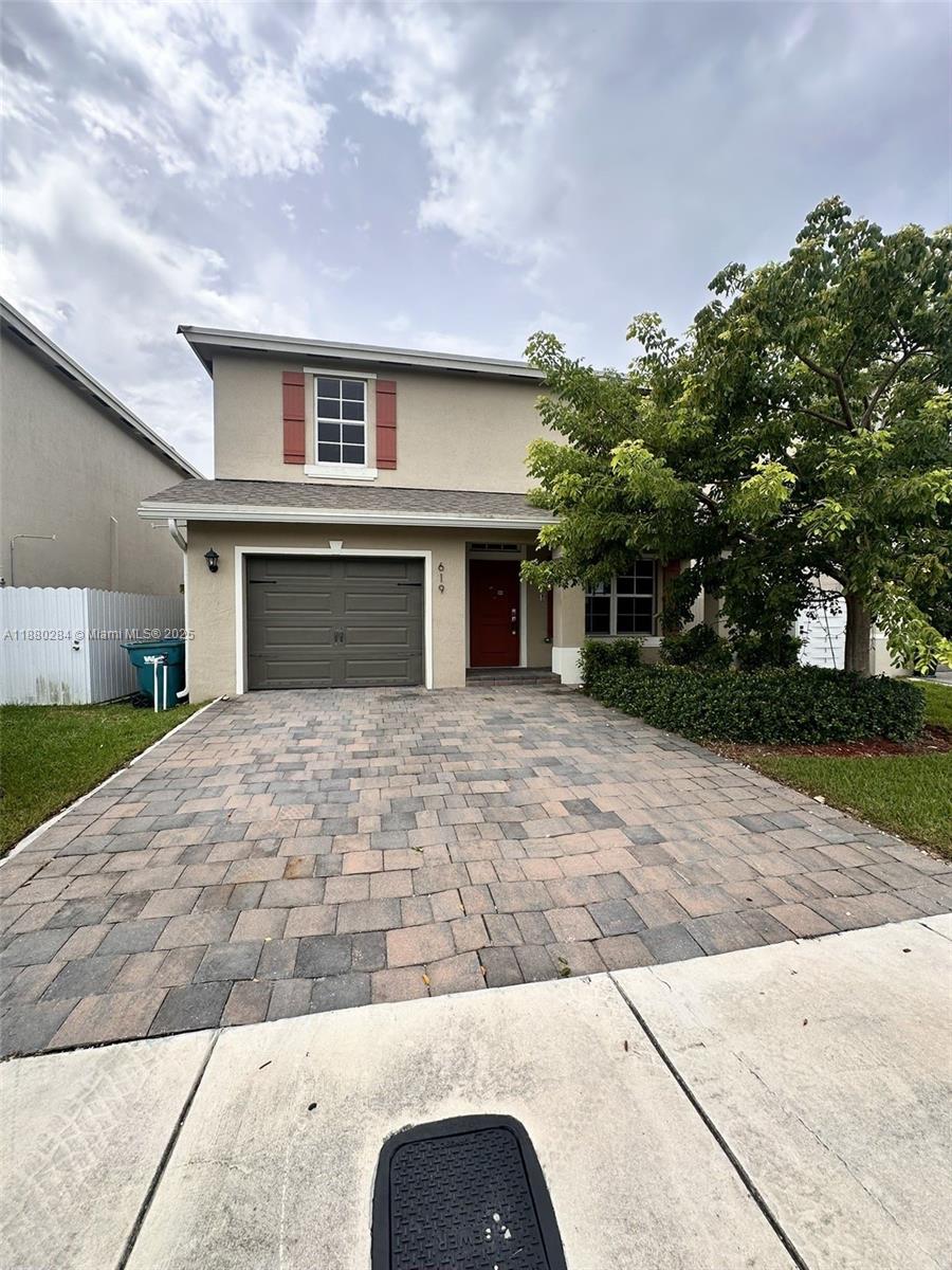 619 4 / 3 2154 sq. ft. $ 2025-09-17 0 foto