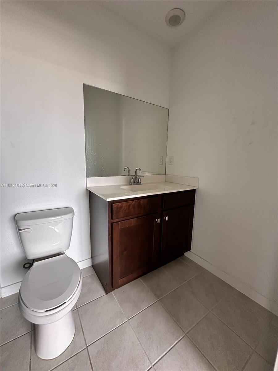 619 4 / 3 2154 sq. ft. $ 2025-09-17 0 foto