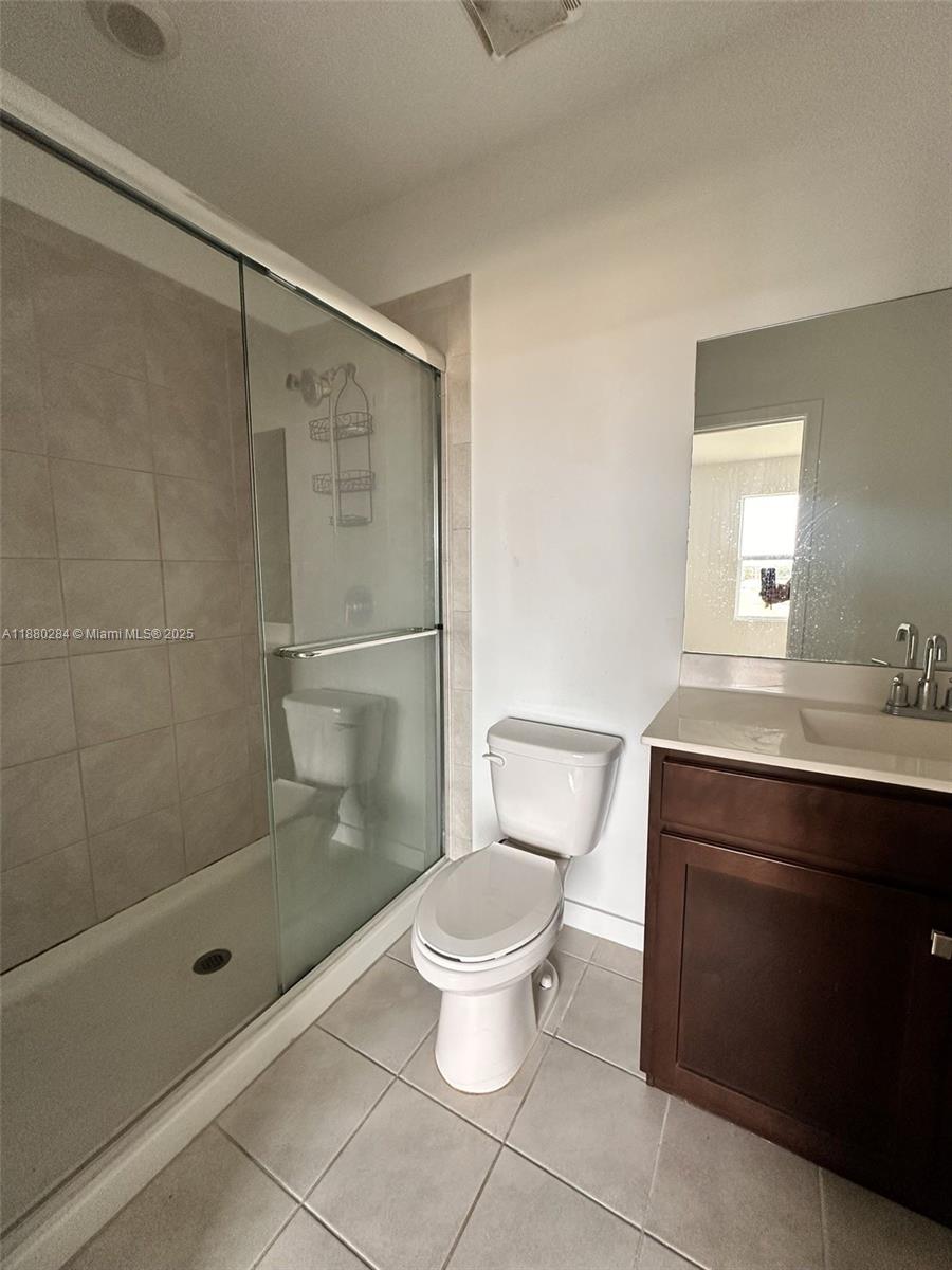 619 4 / 3 2154 sq. ft. $ 2025-09-17 0 foto