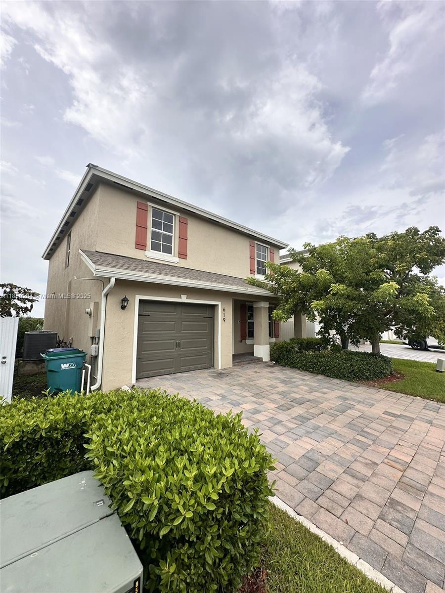 619 4 / 3 2154 sq. ft. $ 2025-09-17 0 foto