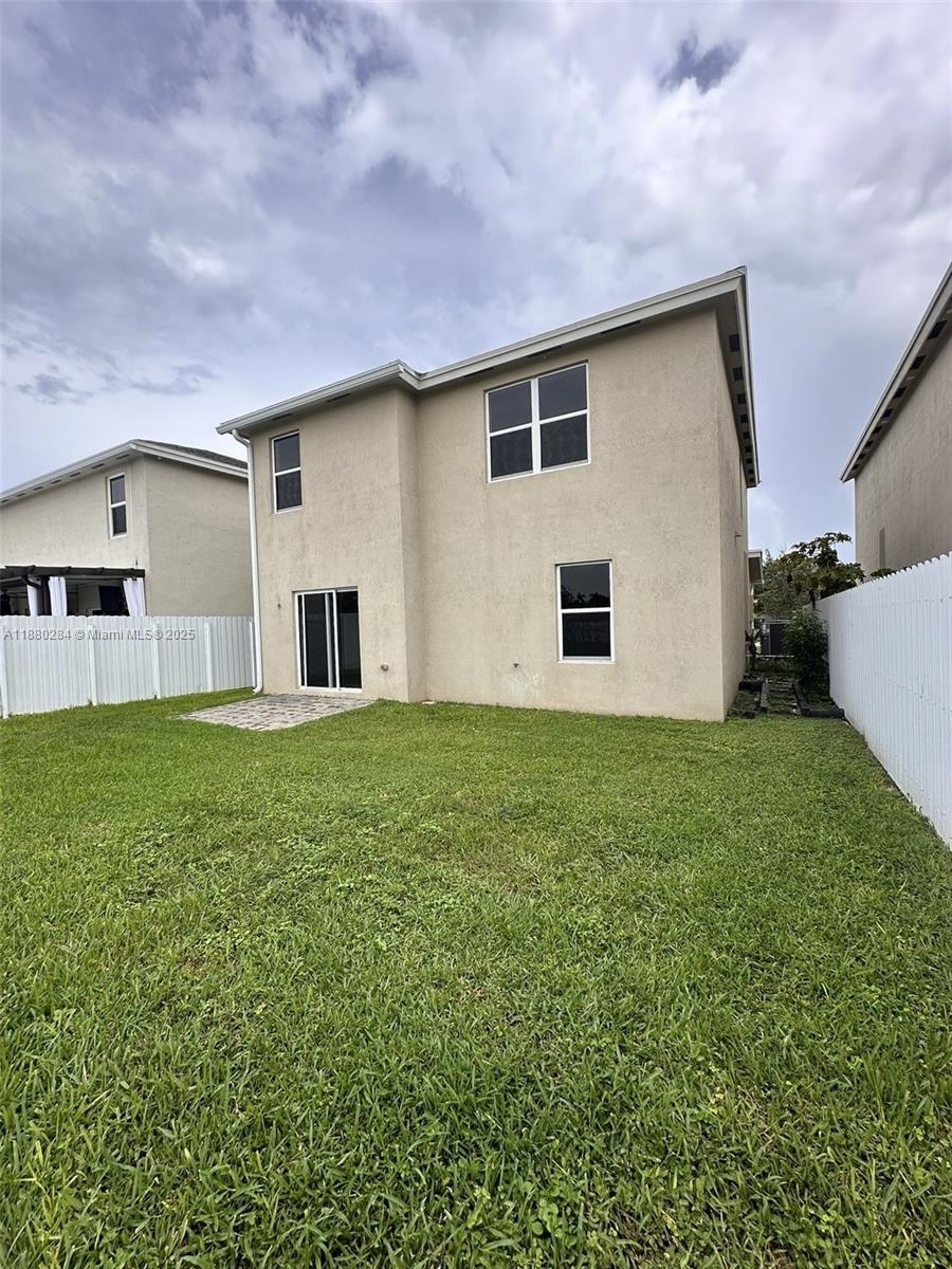 619 4 / 3 2154 sq. ft. $ 2025-09-17 0 foto