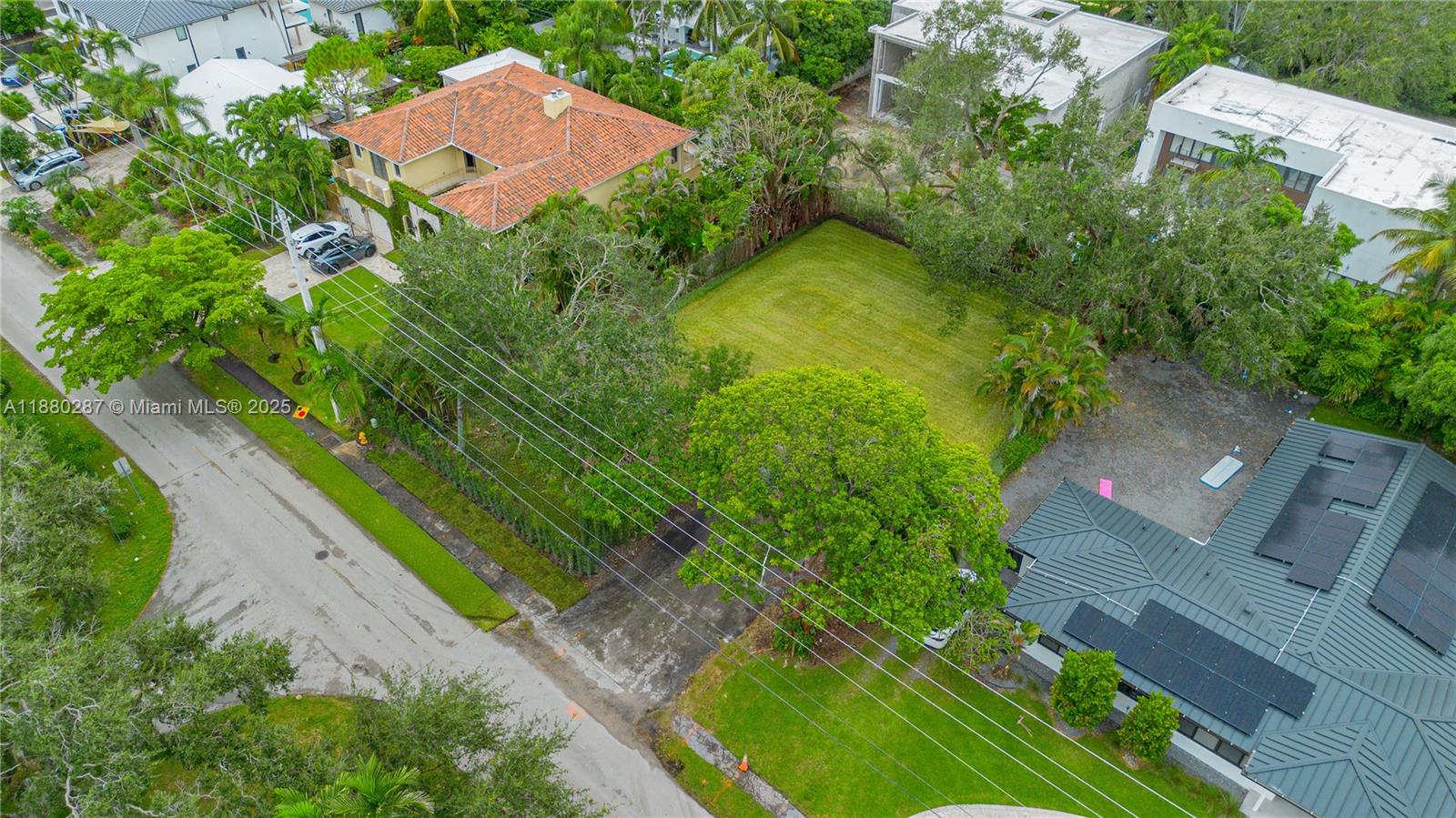 See details / sq. ft. $ 2025-09-17 0 Photo