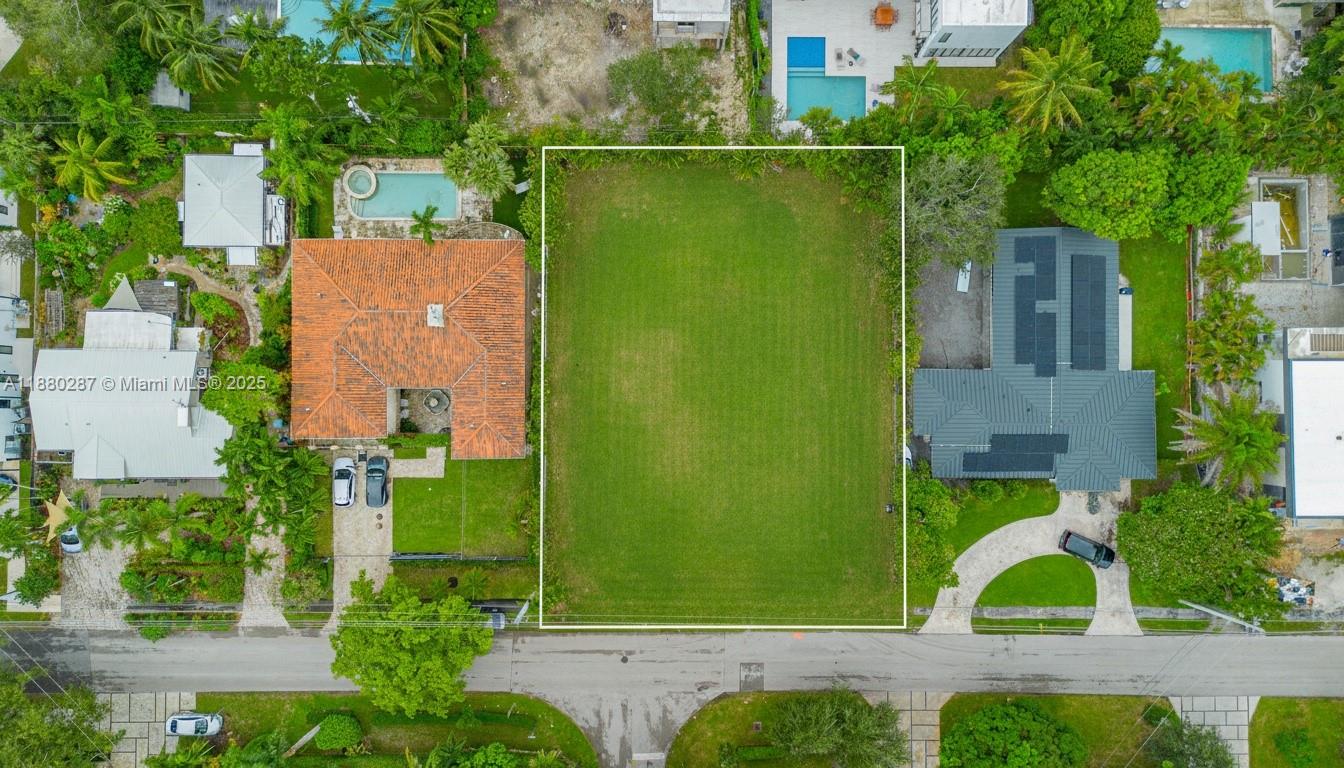 See details / sq. ft. $ 2025-09-17 0 Photo