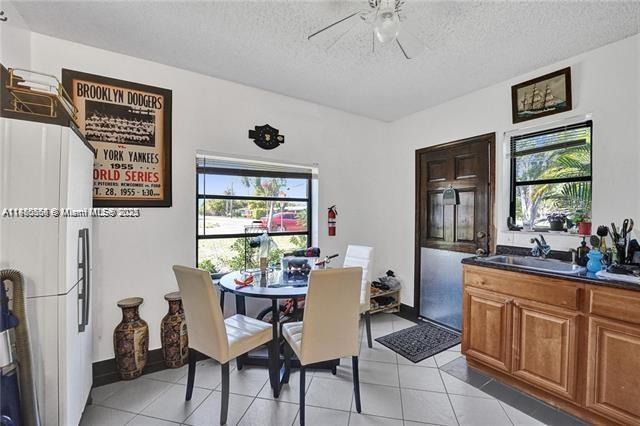   /  3042 sq. ft. $ 2025-09-17 0 Photo