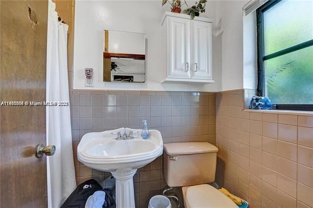   /  3042 sq. ft. $ 2025-09-17 0 Photo