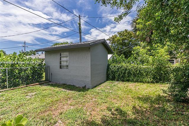   /  3042 sq. ft. $ 2025-09-17 0 Photo