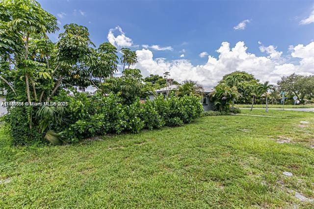   /  3042 sq. ft. $ 2025-09-17 0 Photo