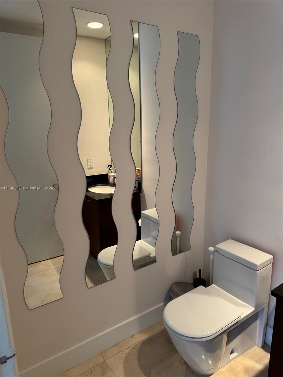 2304 3 / 4 2327 sq. ft. $ 2025-09-17 0 Photo