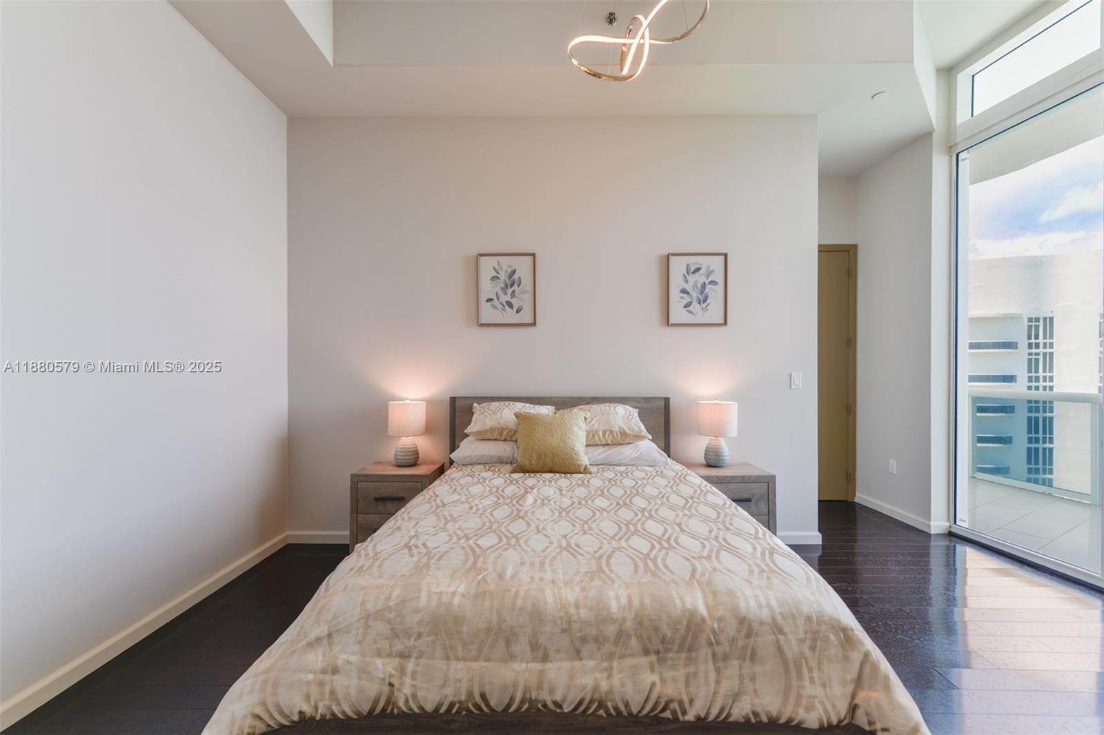 4203 2 / 3 1962 sq. ft. $ 2025-09-17 0 Photo