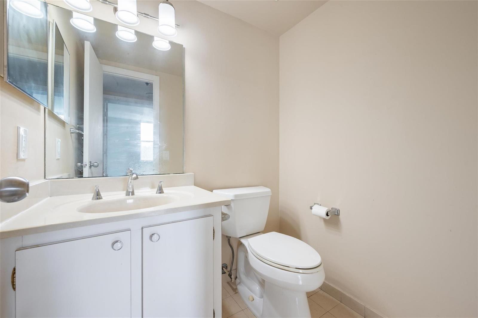 See details 315 1 / 884 sq. ft. $ 2026-06-06 0 Photo