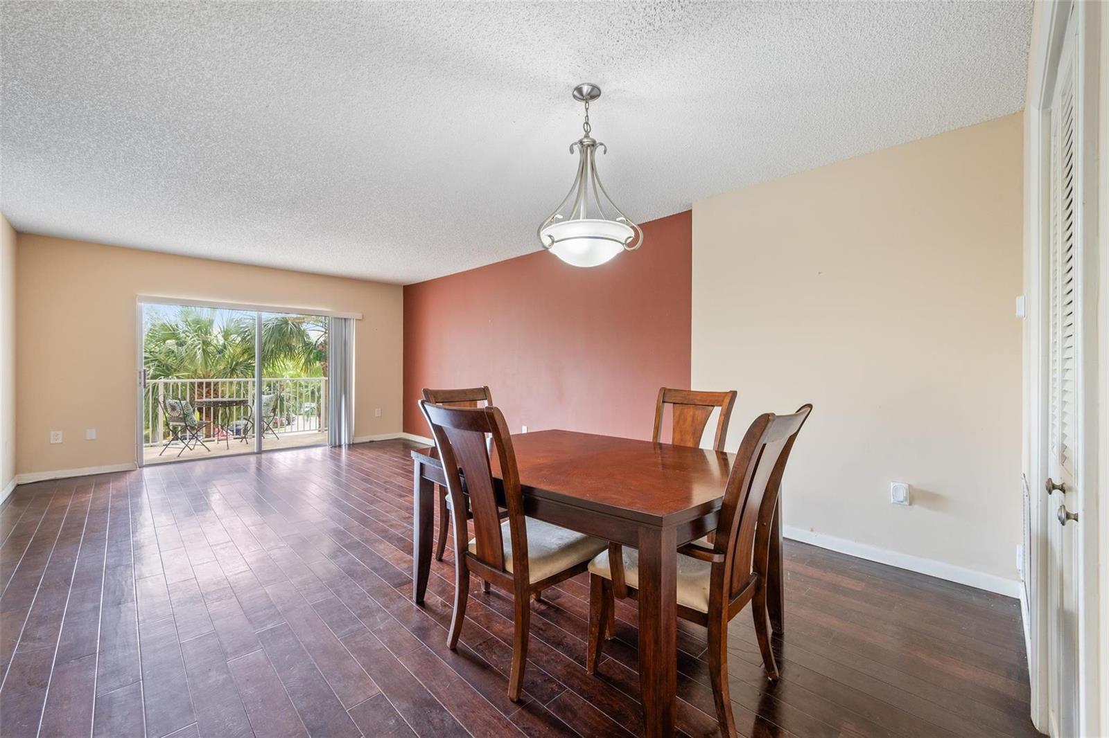 See details 315 1 / 884 sq. ft. $ 2026-06-06 0 Photo
