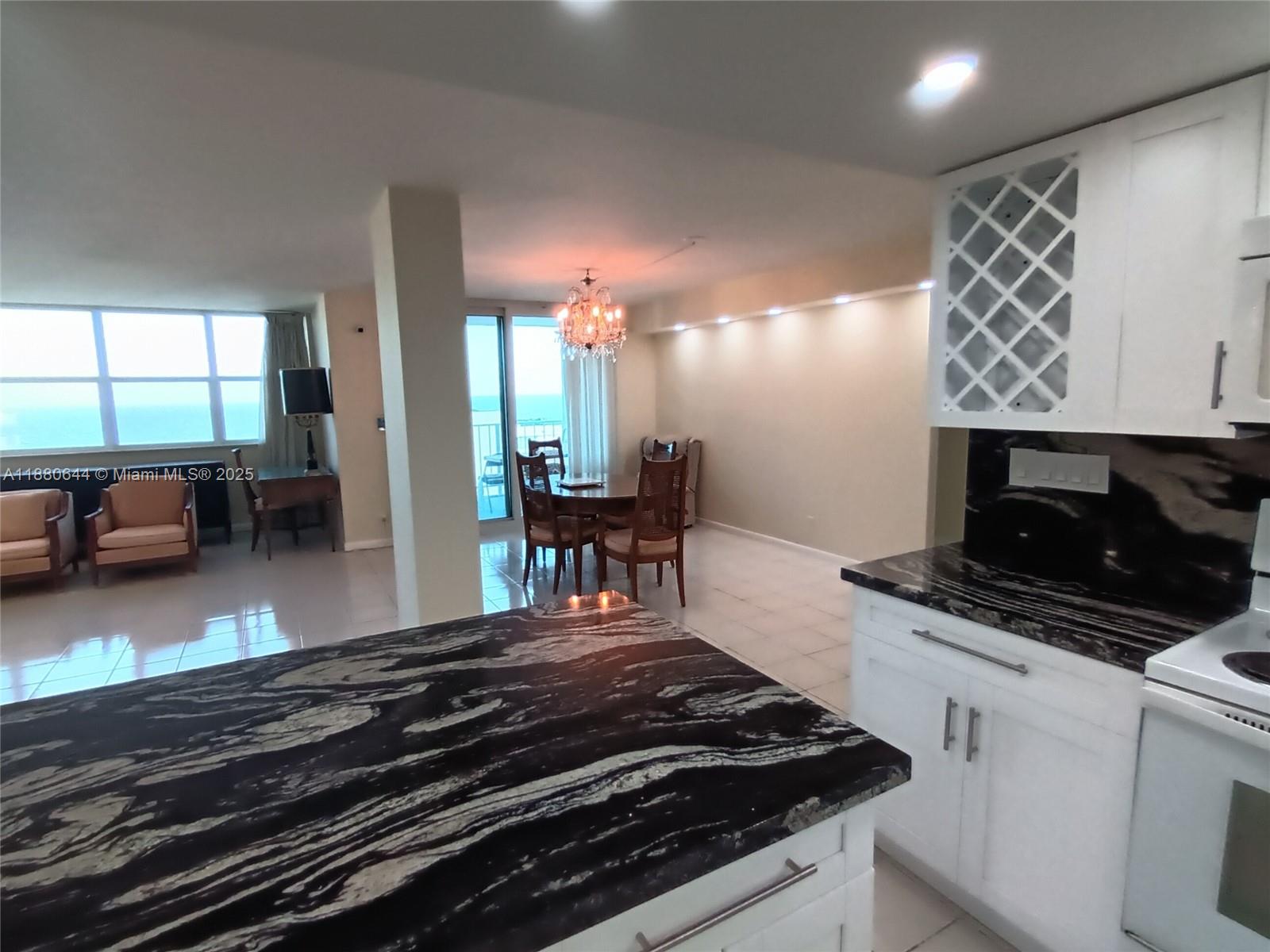 Photo of 1410 Ocean Dr  #1208, Hollywood, Florida, 33019 - 