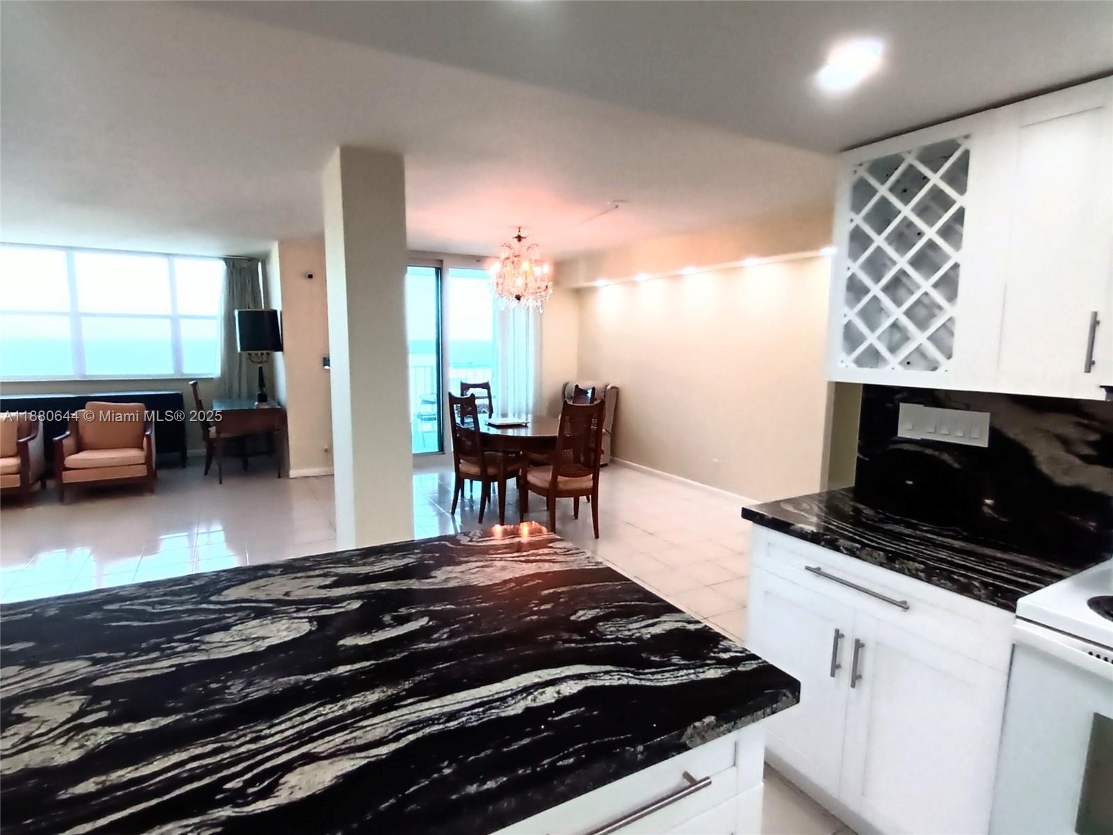 Photo of 1410 Ocean Dr  #1208, Hollywood, Florida, 33019 - 