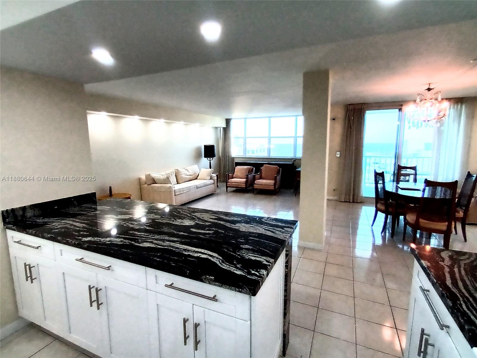Photo of 1410 Ocean Dr  #1208, Hollywood, Florida, 33019 - 