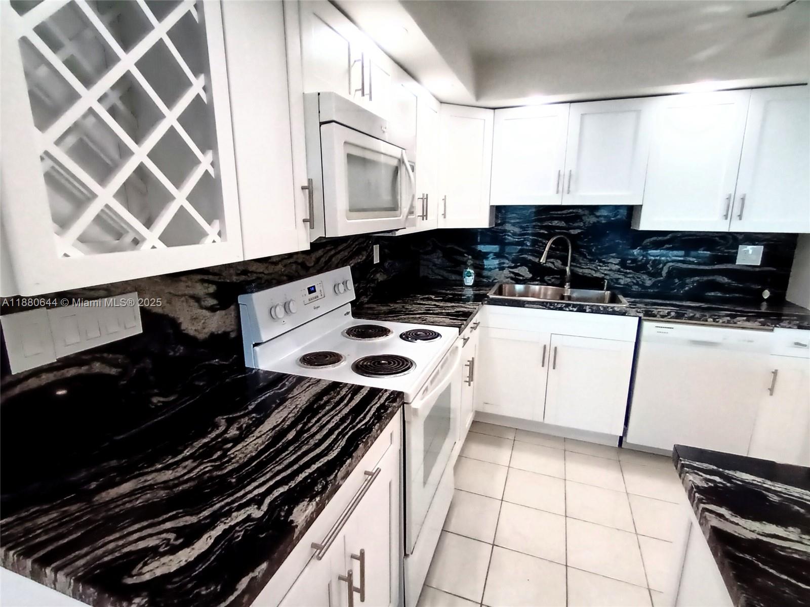 Photo of 1410 Ocean Dr  #1208, Hollywood, Florida, 33019 - 