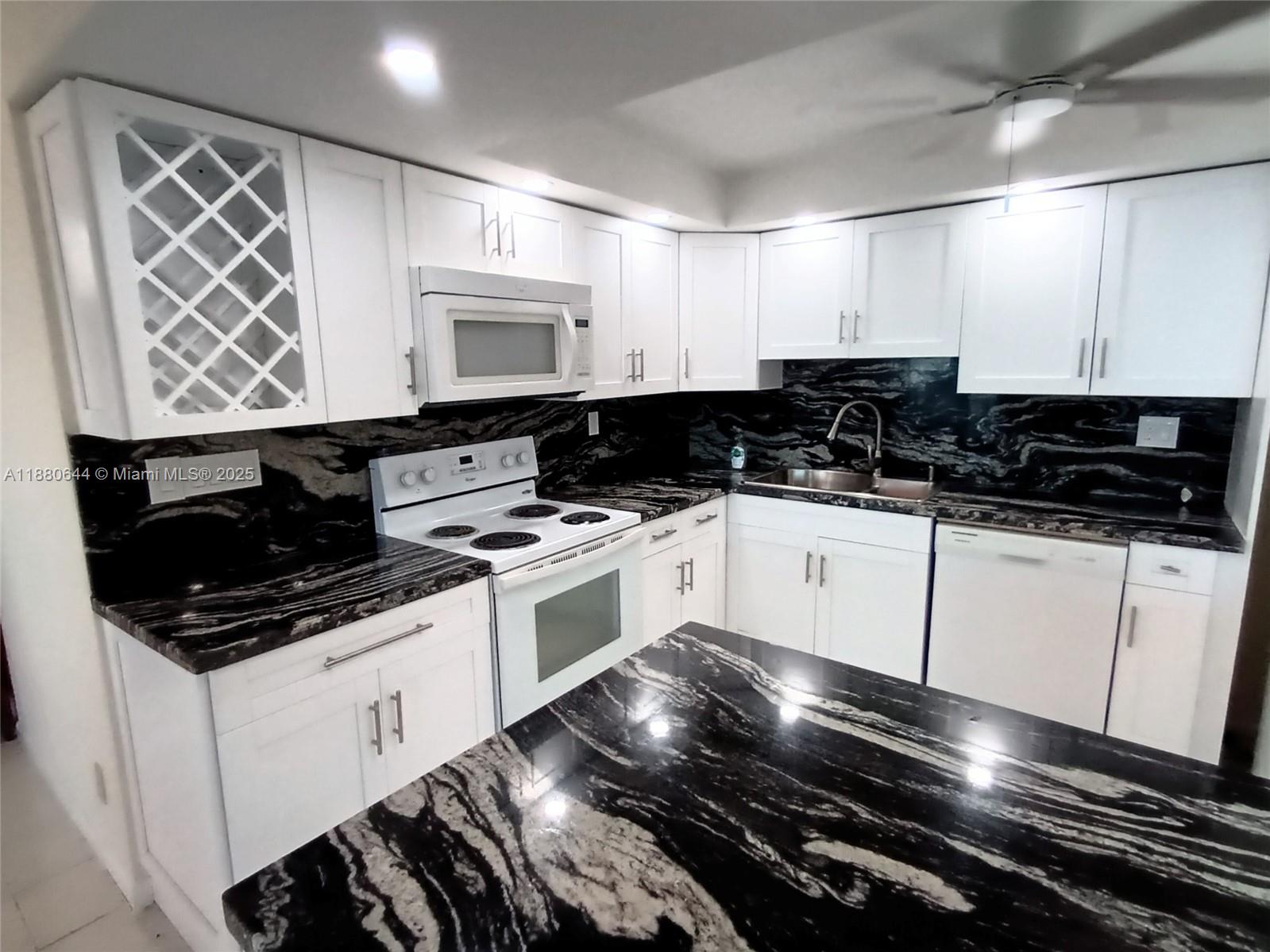 Photo of 1410 Ocean Dr  #1208, Hollywood, Florida, 33019 - 