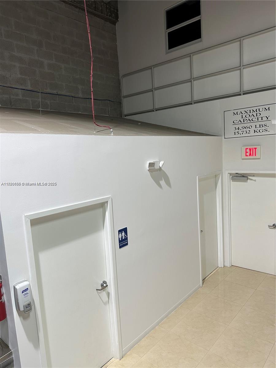 See details 106 / sq. ft. $ 2025-09-17 0 Photo