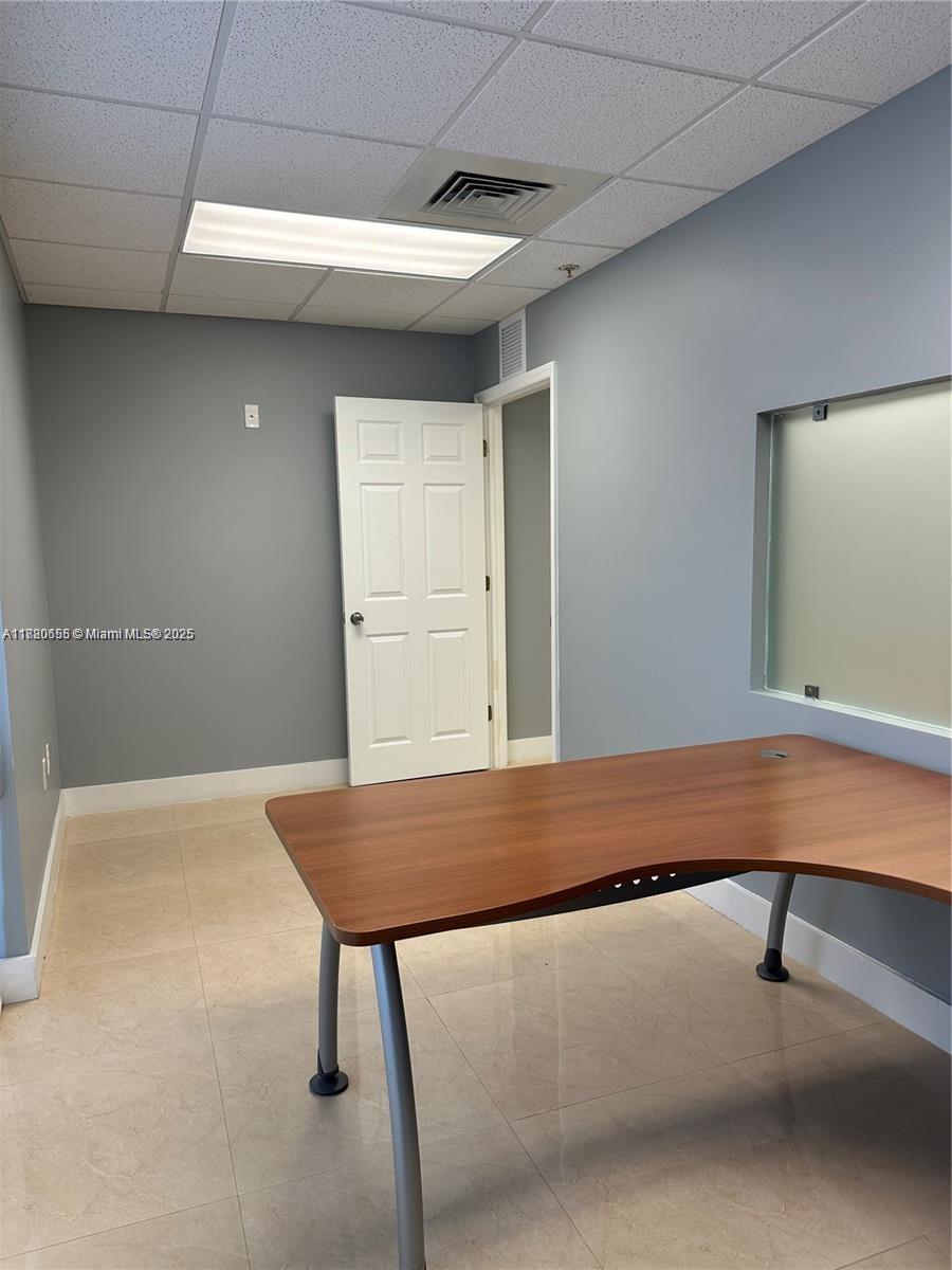 See details 106 / sq. ft. $ 2025-09-17 0 Photo