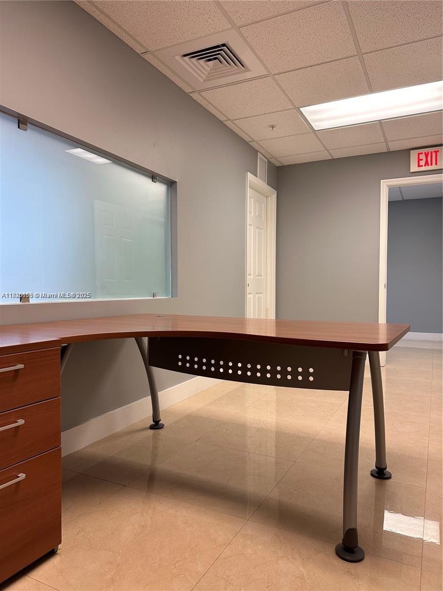 See details 106 / sq. ft. $ 2025-09-17 0 Photo