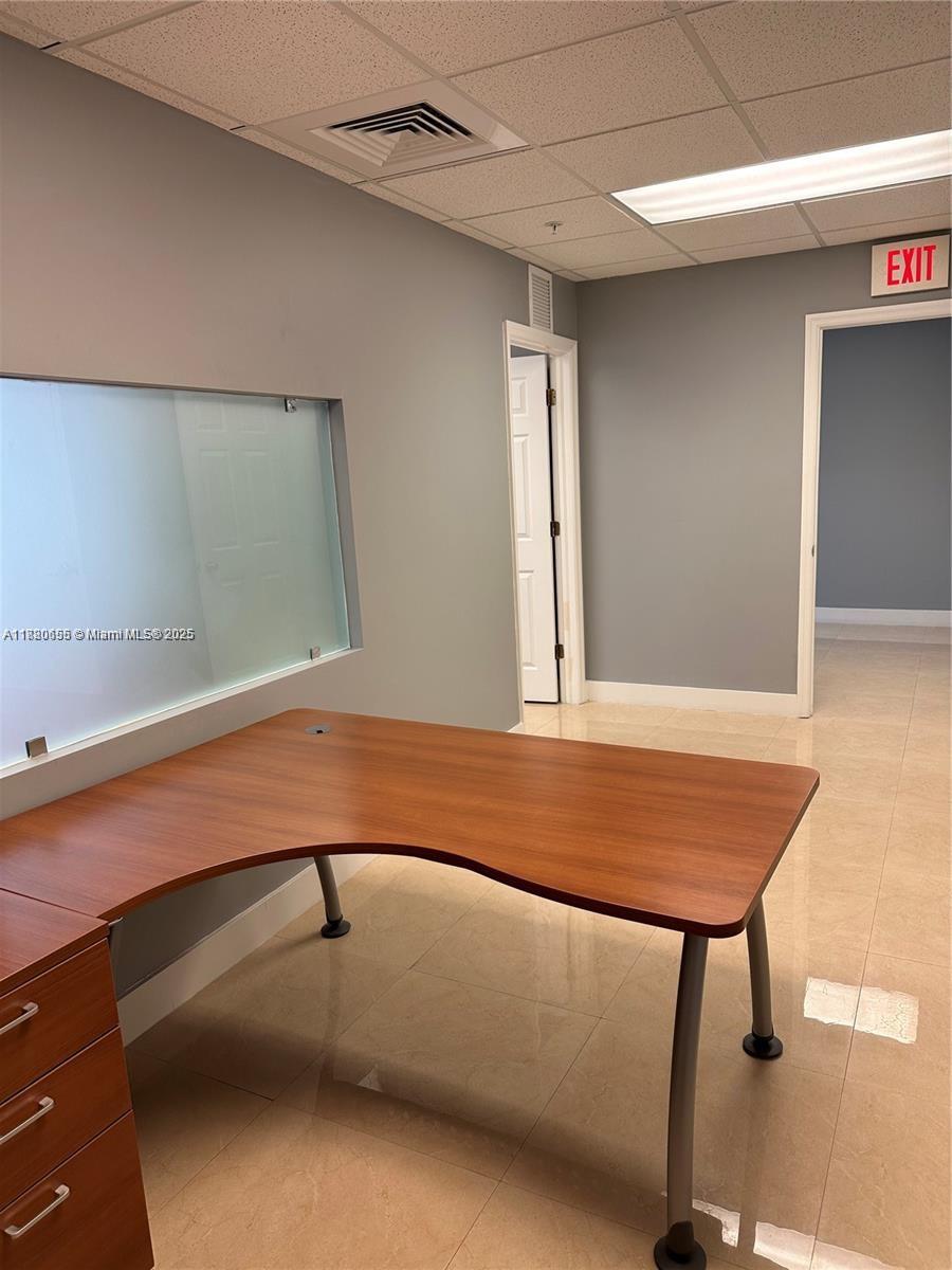 See details 106 / sq. ft. $ 2025-09-17 0 Photo