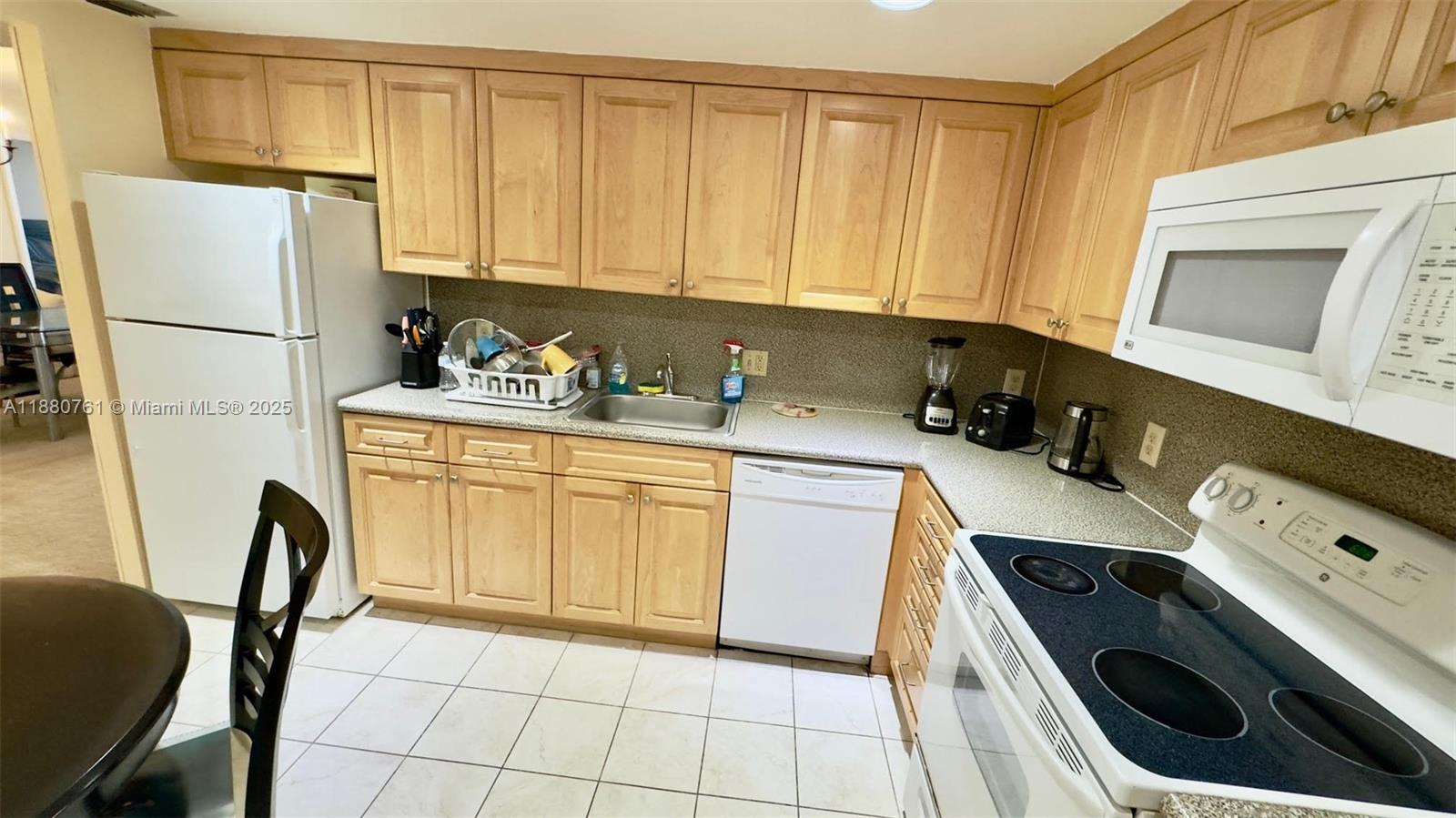 Photo of 427 Golden Isles Dr  #8A, Hallandale Beach, Florida, 33009 - 