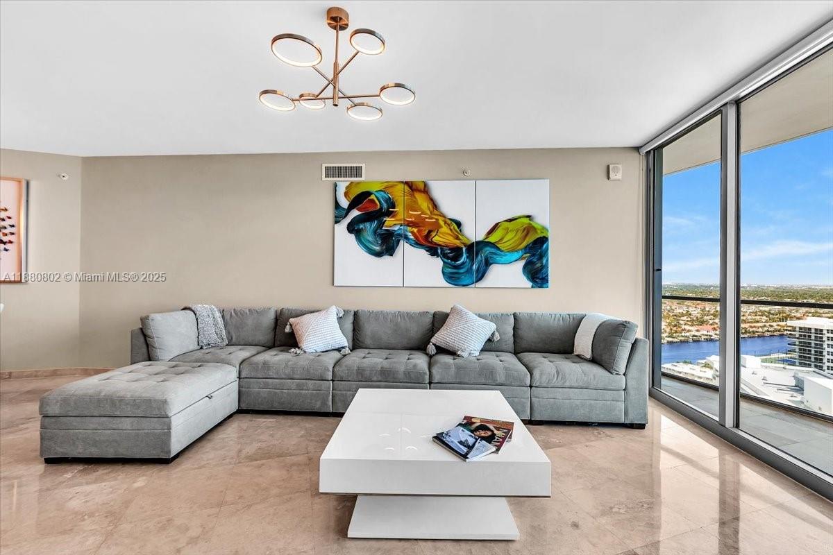 Photo of 3101 Ocean Dr  #2307, Hollywood, Florida, 33019 - 