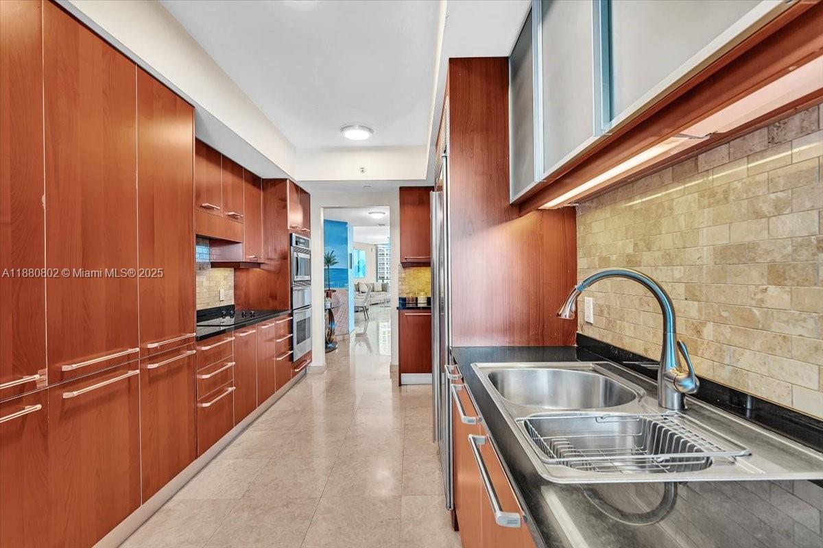 Photo of 3101 Ocean Dr  #2307, Hollywood, Florida, 33019 - 