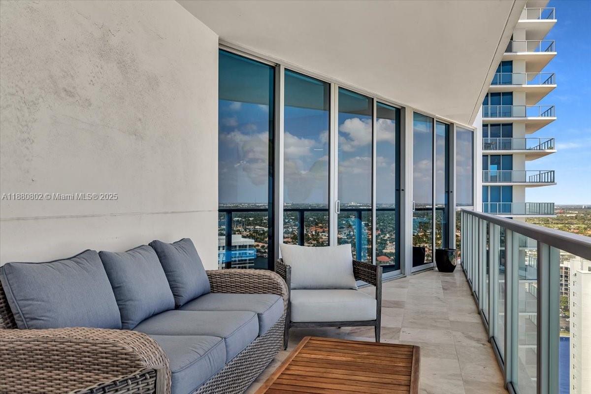 Photo of 3101 Ocean Dr  #2307, Hollywood, Florida, 33019 - 