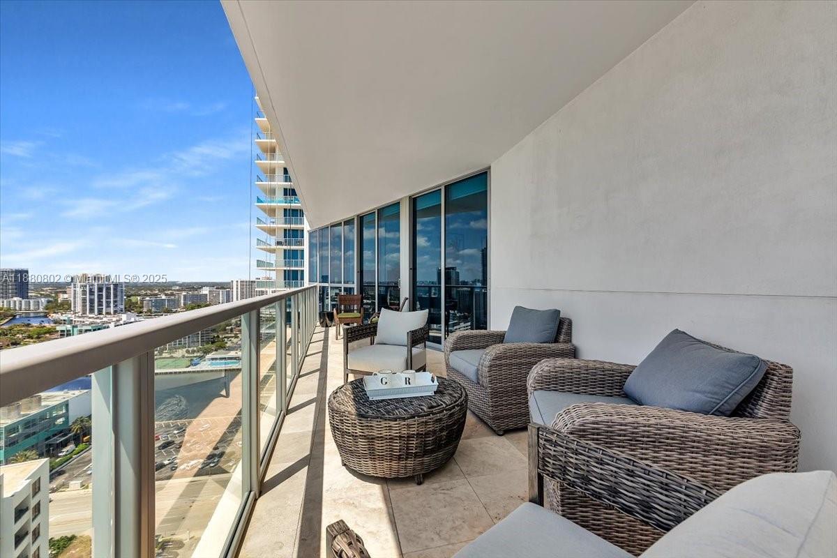 Photo of 3101 Ocean Dr  #2307, Hollywood, Florida, 33019 - 