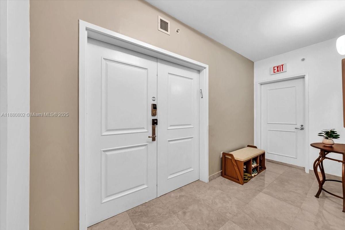 Photo of 3101 Ocean Dr  #2307, Hollywood, Florida, 33019 - 