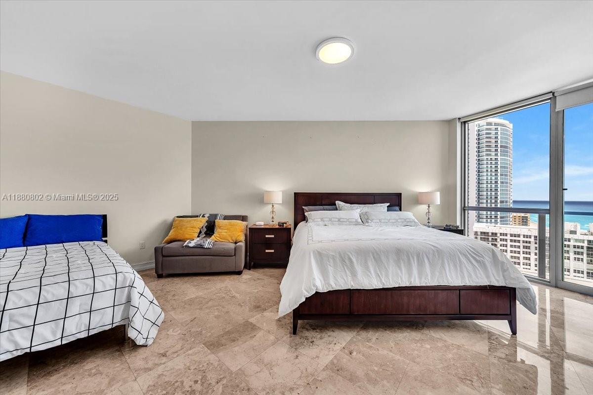 Photo of 3101 Ocean Dr  #2307, Hollywood, Florida, 33019 - 