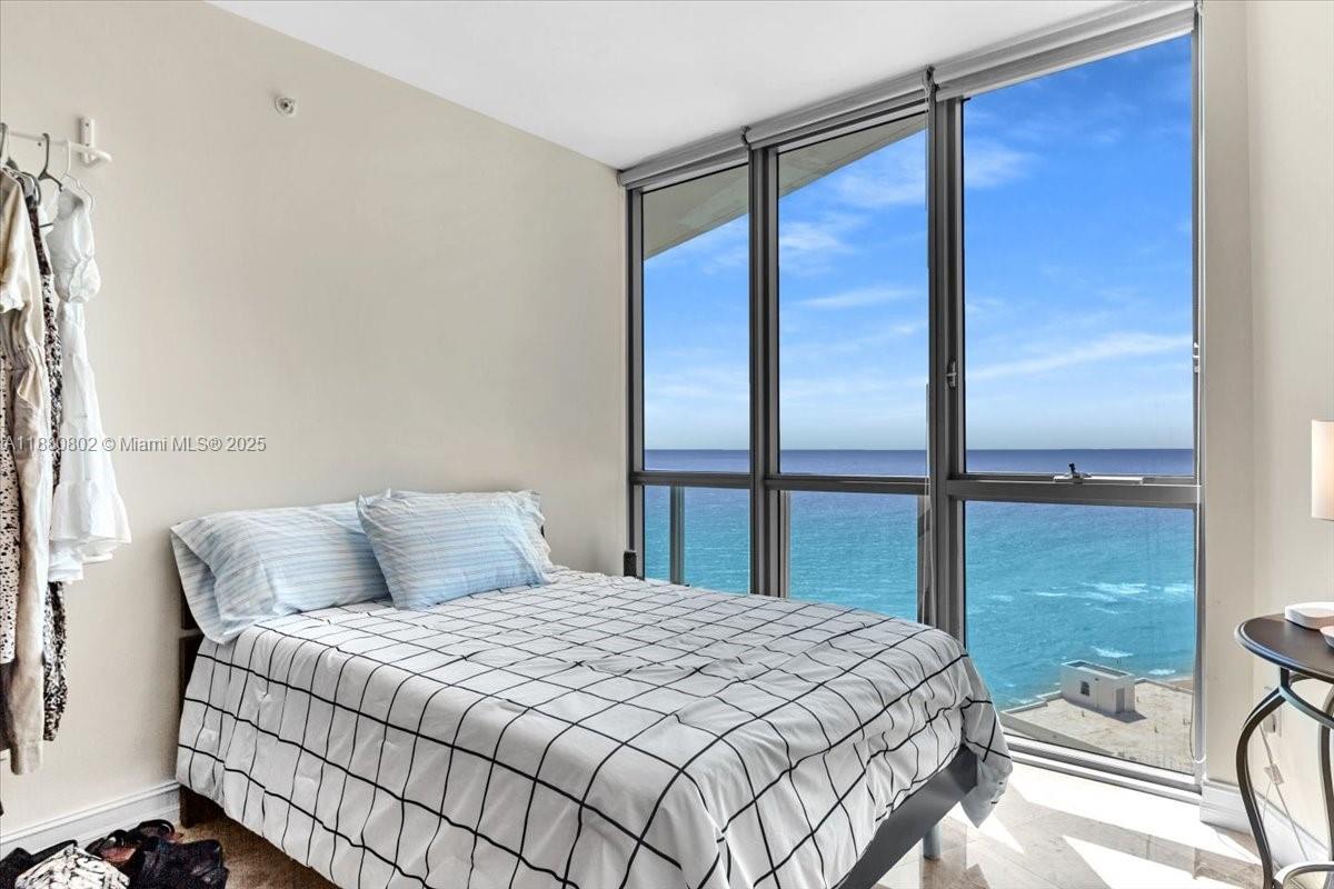 Photo of 3101 Ocean Dr  #2307, Hollywood, Florida, 33019 - 