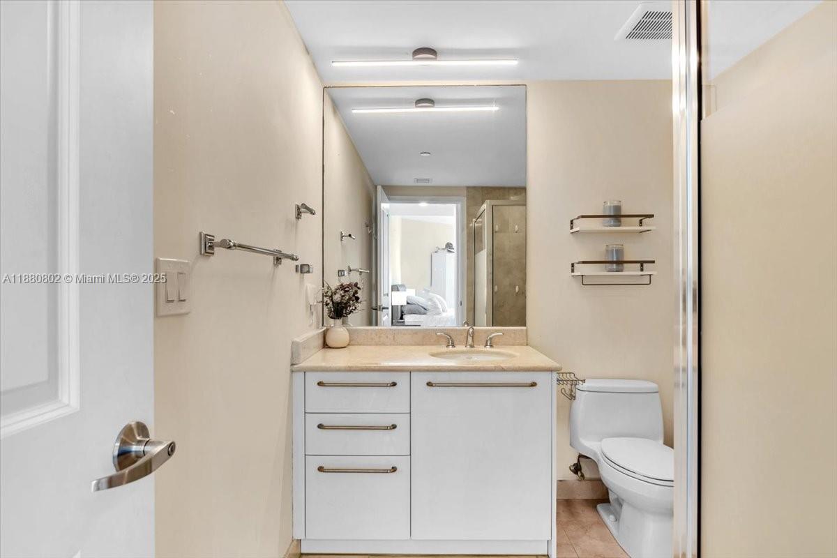 Photo of 3101 Ocean Dr  #2307, Hollywood, Florida, 33019 - 