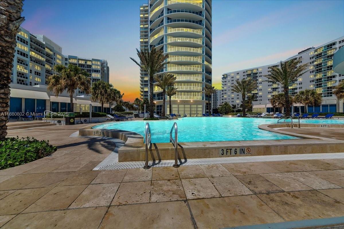 Photo of 3101 Ocean Dr  #2307, Hollywood, Florida, 33019 - 